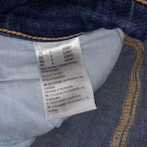 American Eagle high-waisted jeans - Picture 4 of 4